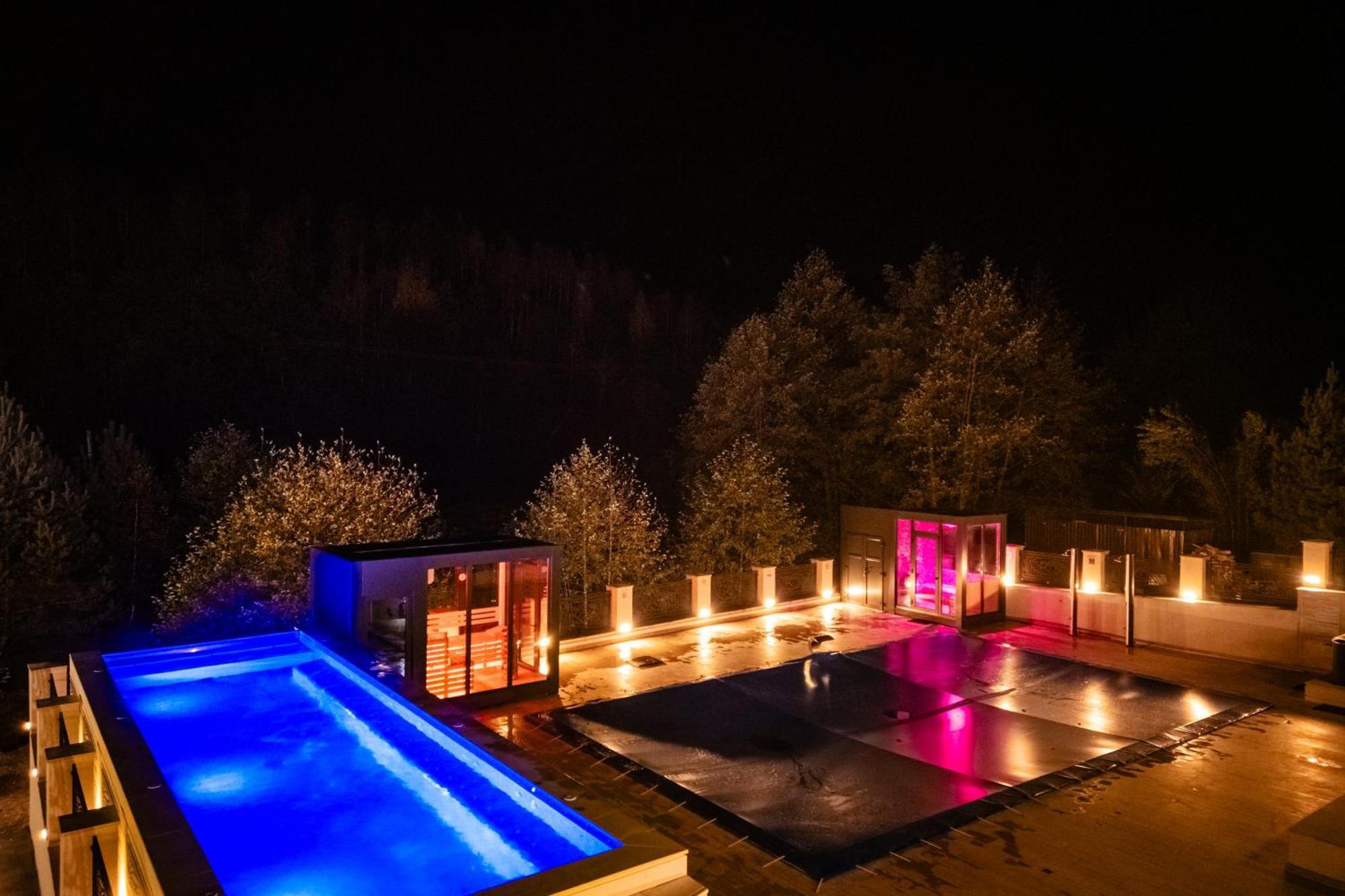 Hotel Carpentiere Arena à Răşinari Extérieur photo