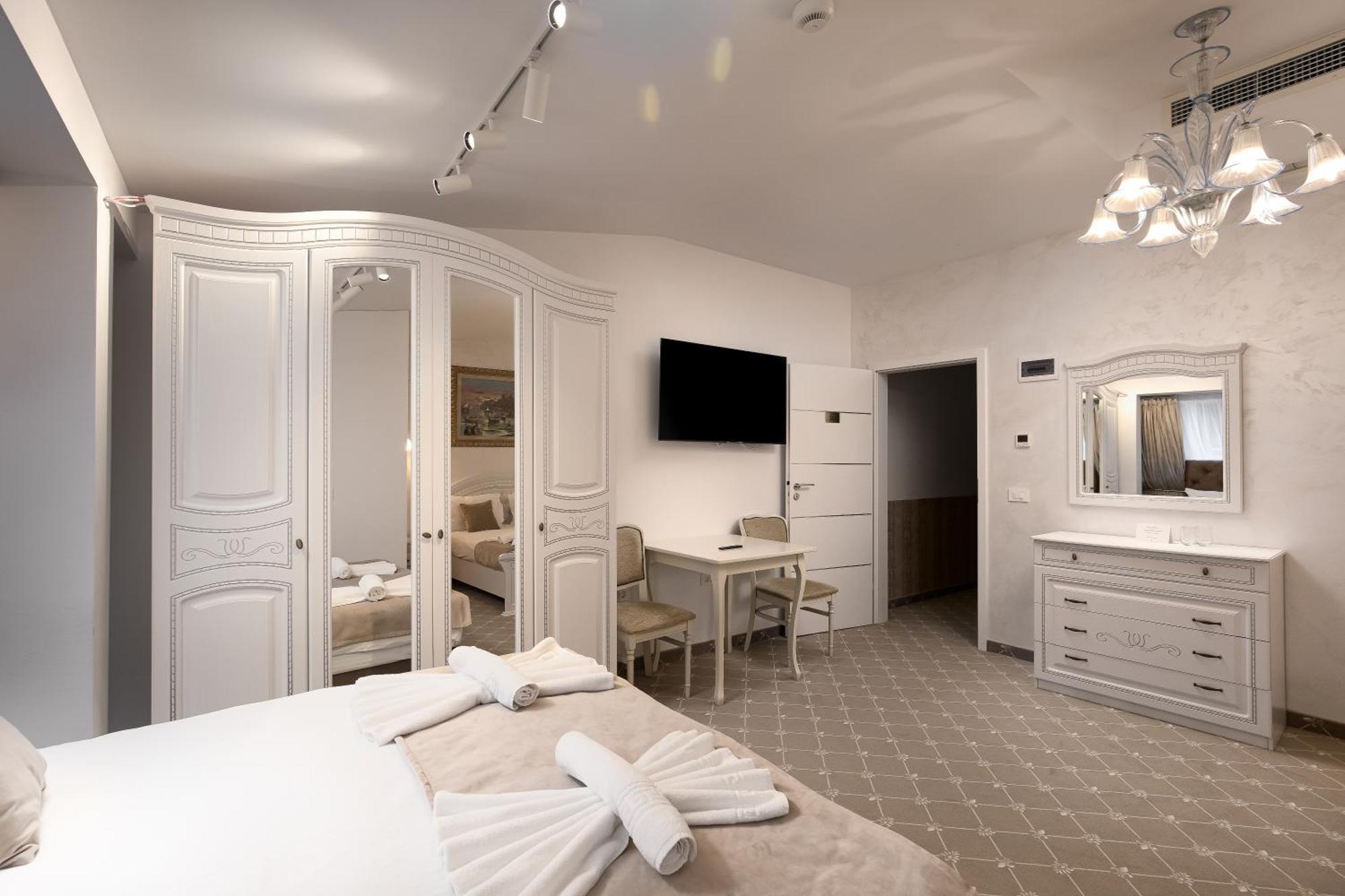 Hotel Carpentiere Arena à Răşinari Extérieur photo