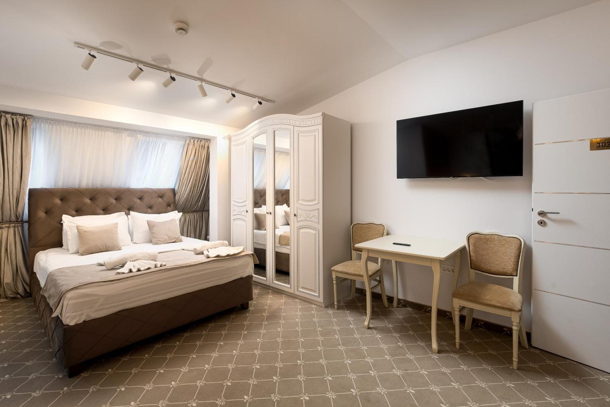 Hotel Carpentiere Arena à Răşinari Extérieur photo