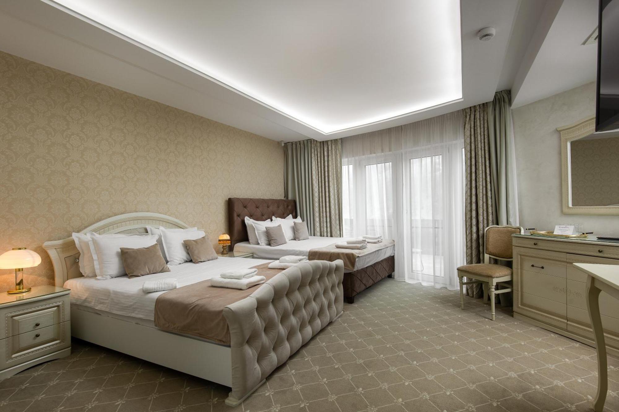 Hotel Carpentiere Arena à Răşinari Extérieur photo
