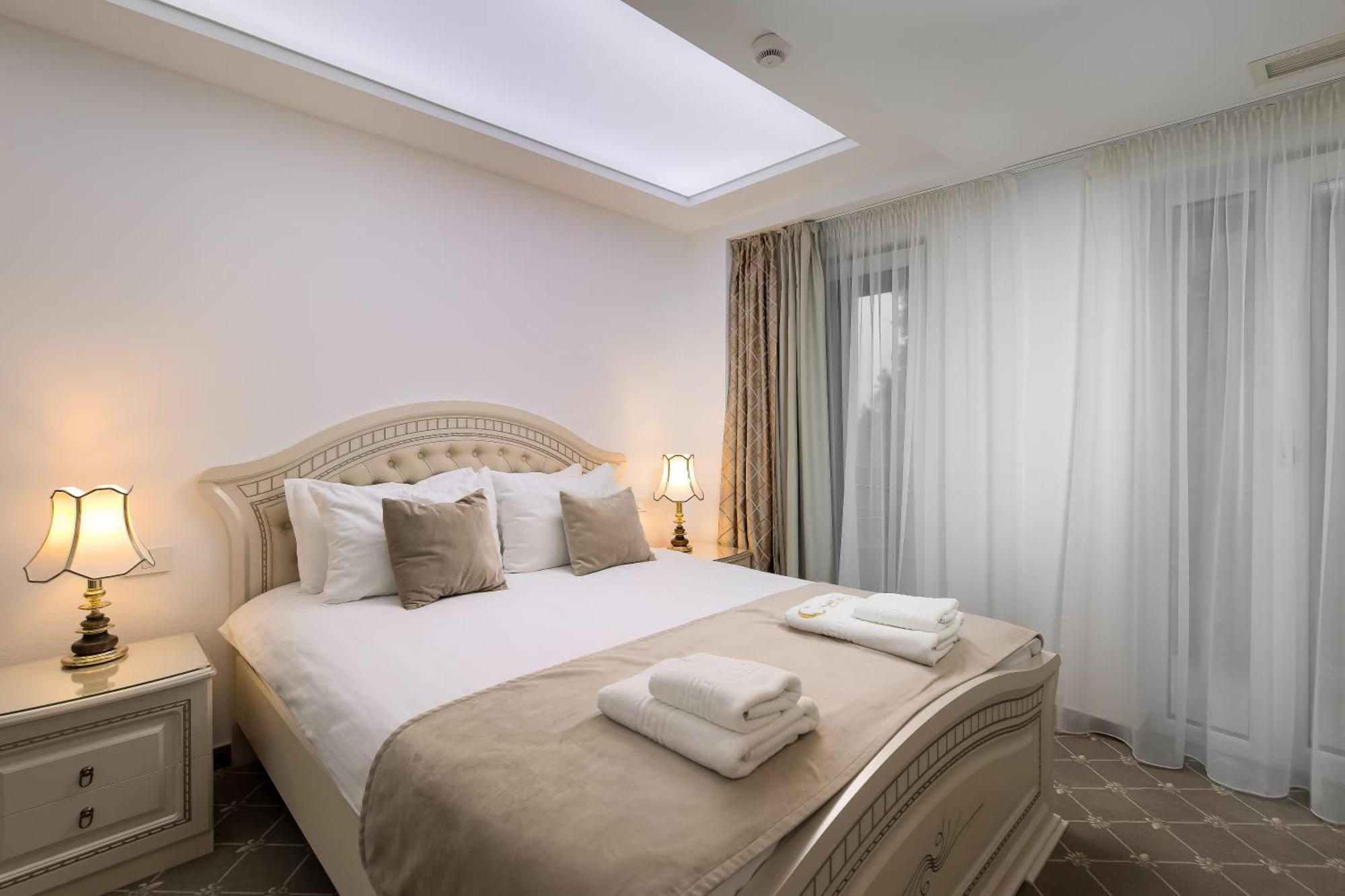 Hotel Carpentiere Arena à Răşinari Extérieur photo